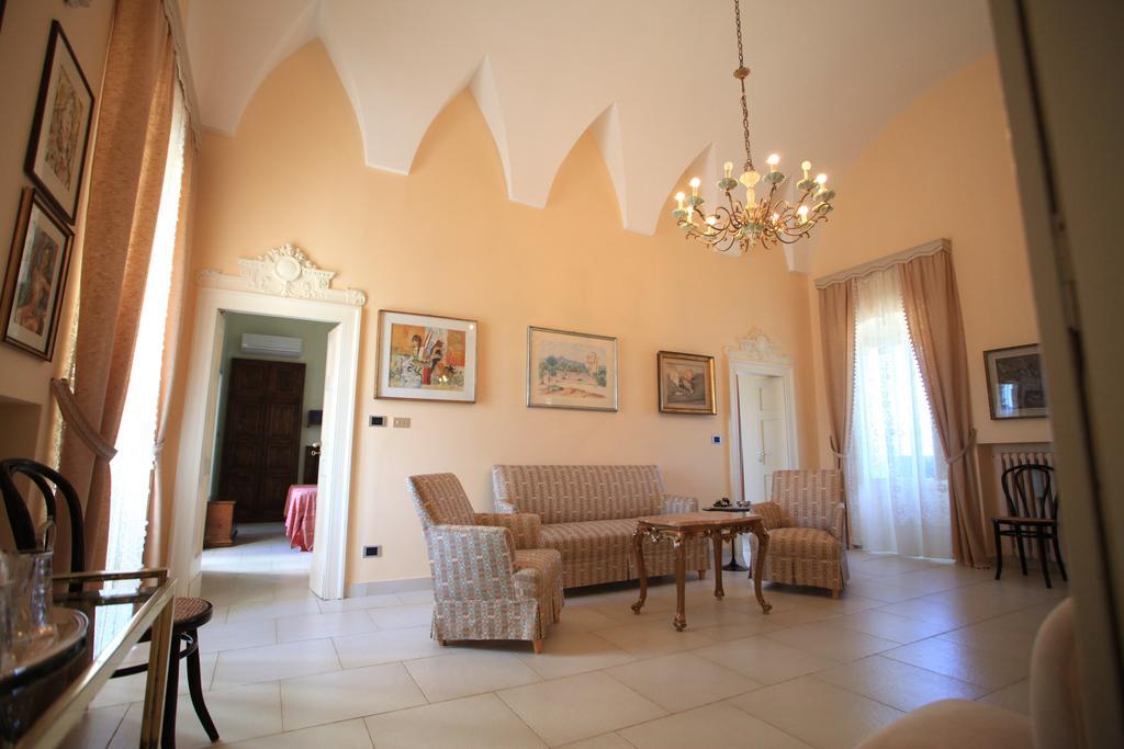 Masseria Pittore Savelletri Bilik gambar